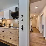 Haus Joan - *