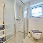 Haus Joan - *