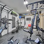 Haus Joan - *