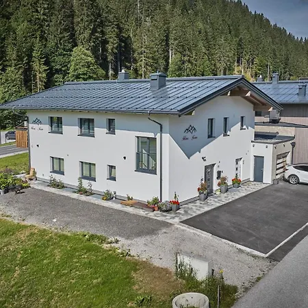 Haus Joan - Apartment Saalbach-Hinterglemm