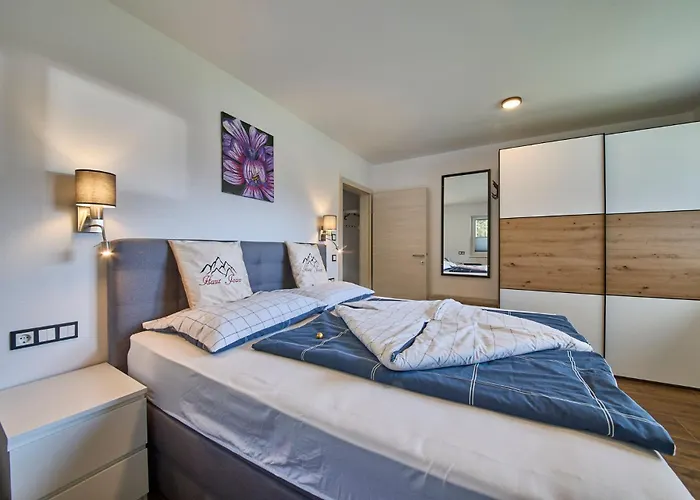Haus Joan - *