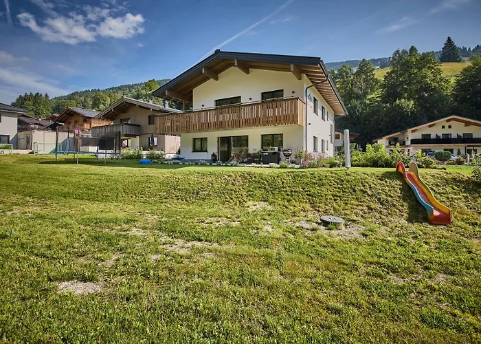 Haus Joan - *